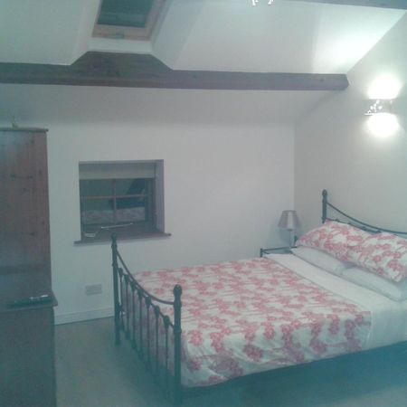 הייל Brook Barn B&B חדר תמונה