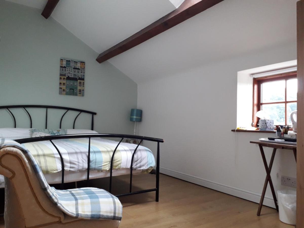 הייל Brook Barn B&B מראה חיצוני תמונה
