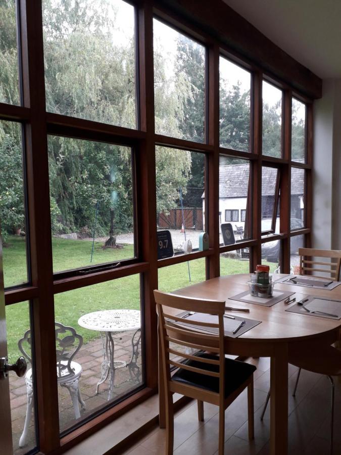 הייל Brook Barn B&B מראה חיצוני תמונה