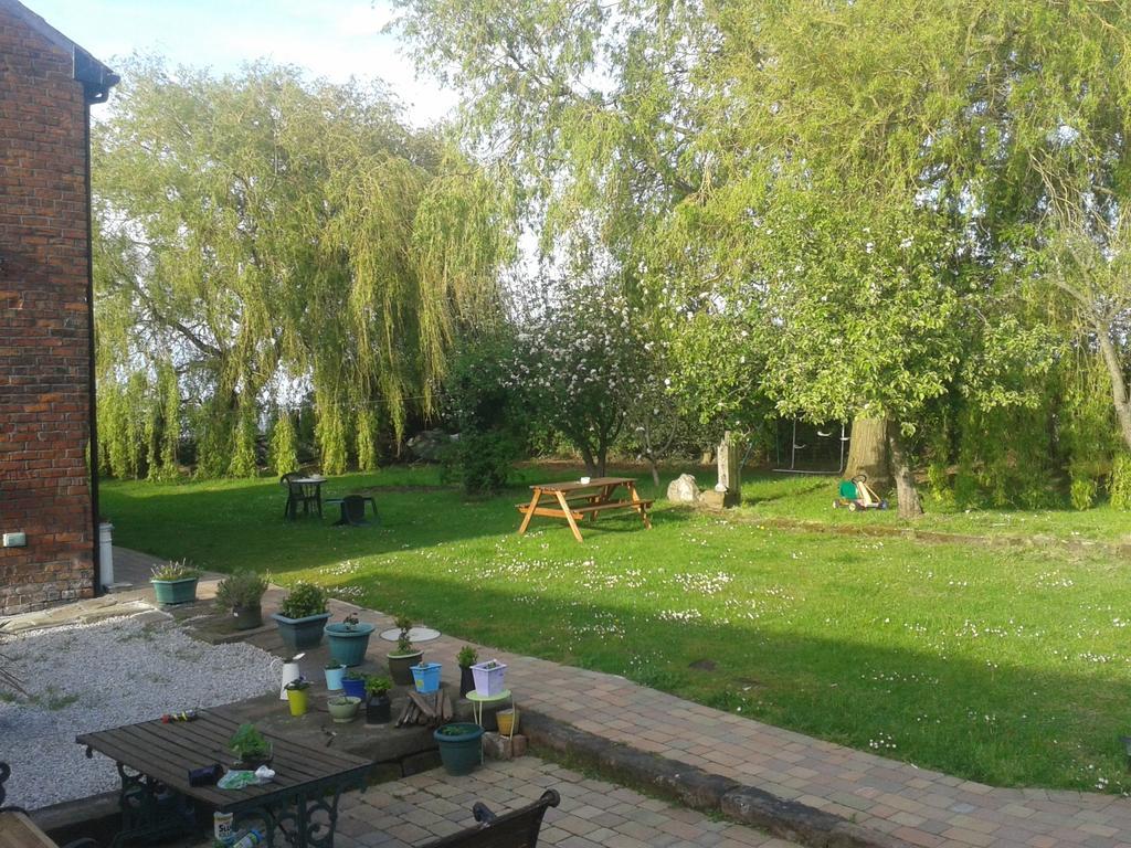 הייל Brook Barn B&B מראה חיצוני תמונה
