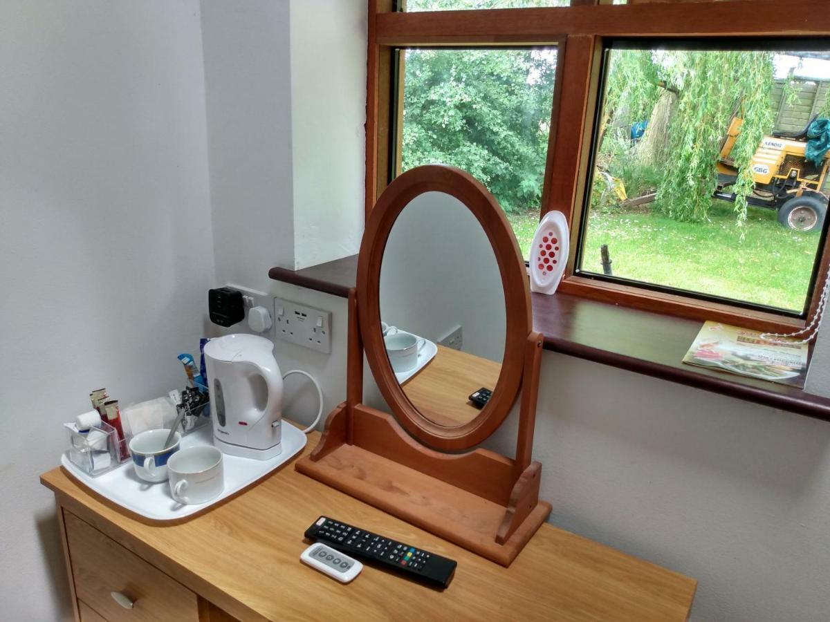 הייל Brook Barn B&B מראה חיצוני תמונה