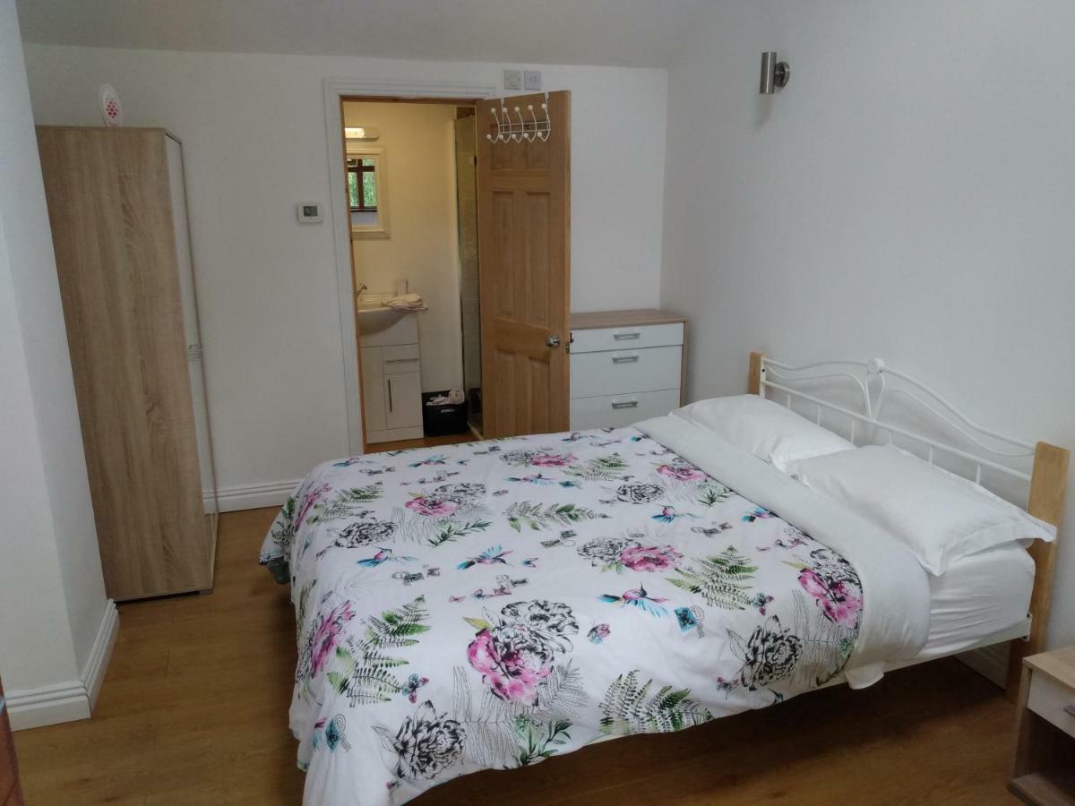 הייל Brook Barn B&B מראה חיצוני תמונה